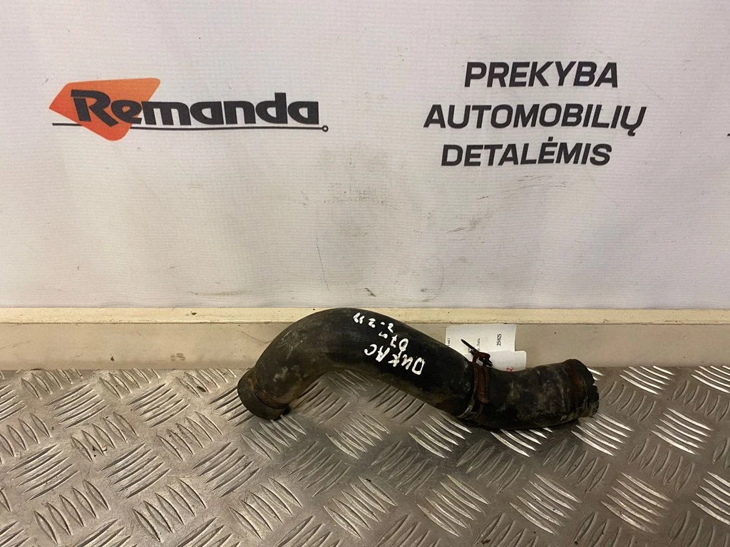 Motora dzesēšanas caurule (-es)/šļūtene (-es)