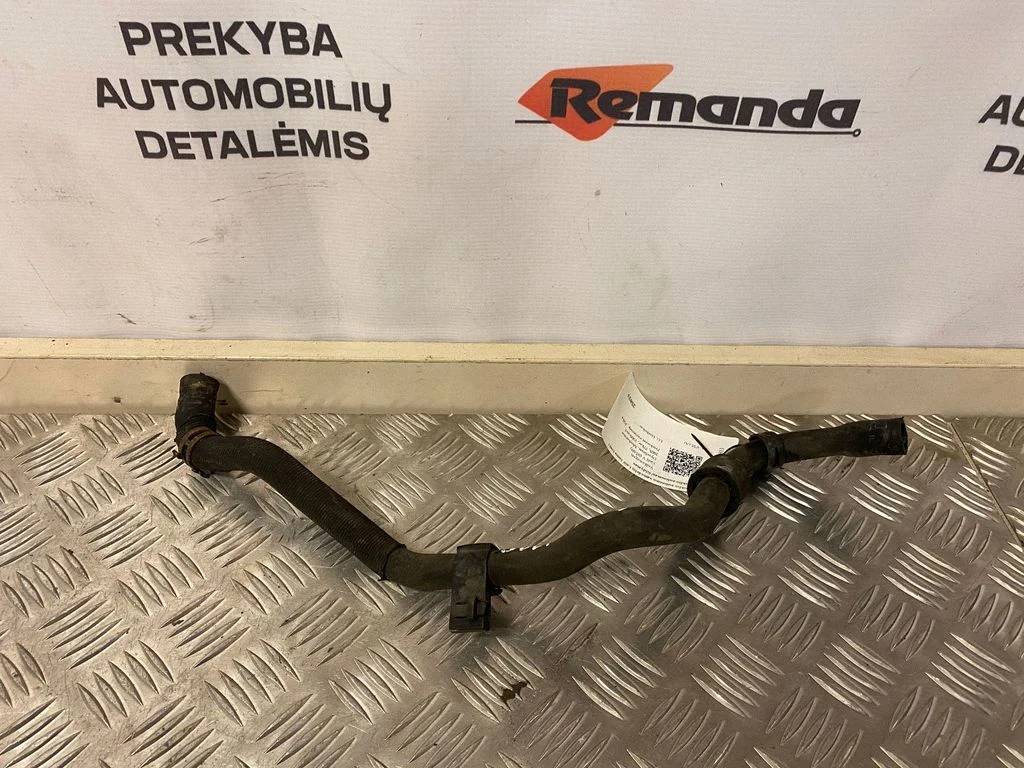 Motora dzesēšanas caurule (-es)/šļūtene (-es)