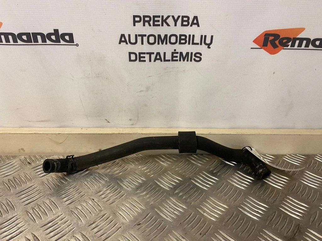 Motora dzesēšanas caurule (-es)/šļūtene (-es)