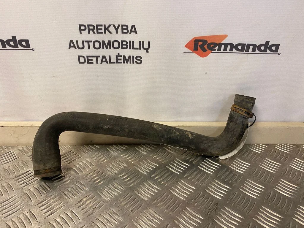Variklio aušinimo vamzdelis (-ai)/ žarna (-os)