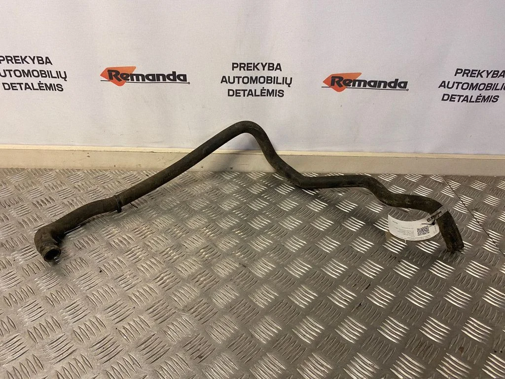 Variklio aušinimo vamzdelis (-ai)/ žarna (-os)