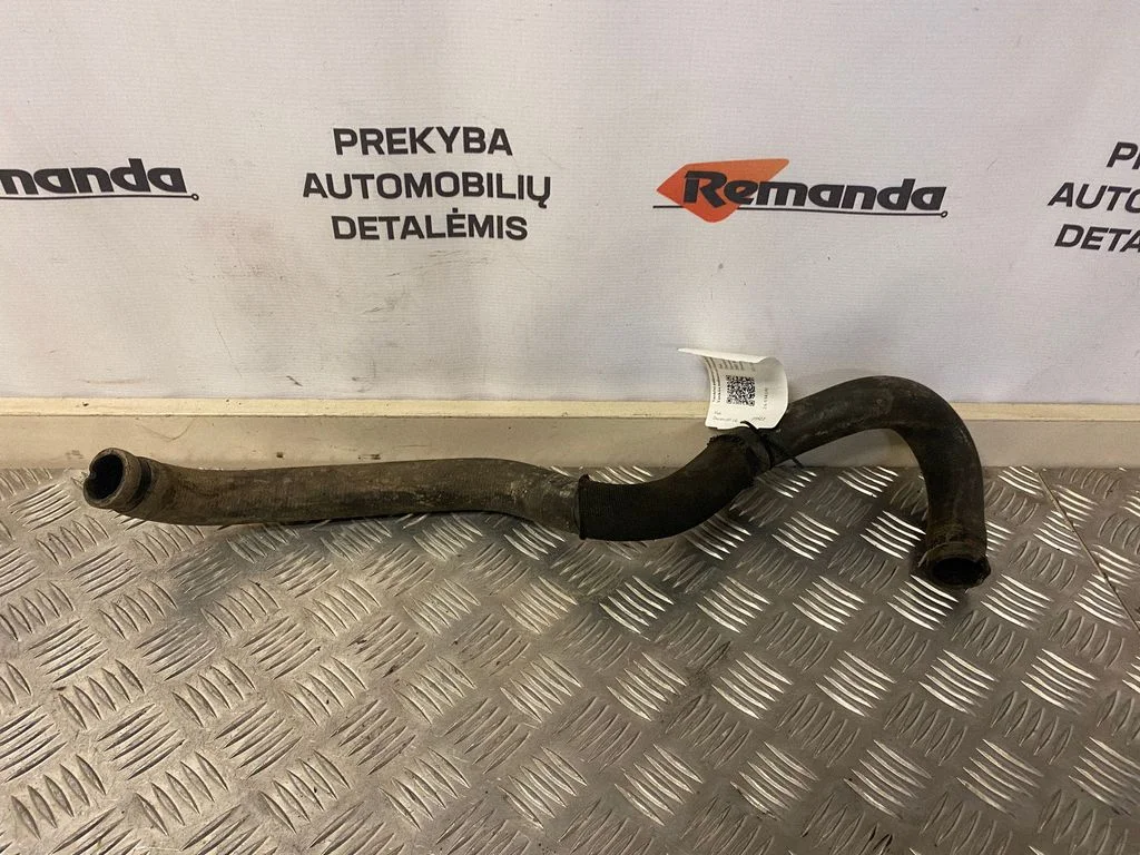 Motora dzesēšanas caurule (-es)/šļūtene (-es)