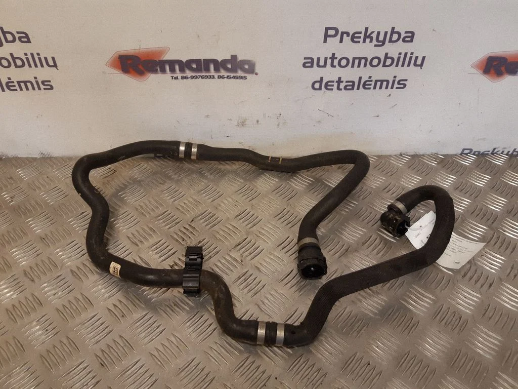 Engine coolant pipe/hose 8673992