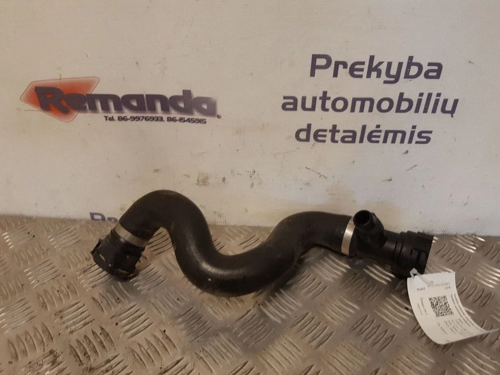 Engine coolant pipe/hose 8667356