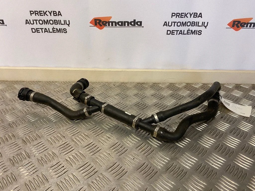 Motora dzesēšanas caurule (-es)/šļūtene (-es) 8676894