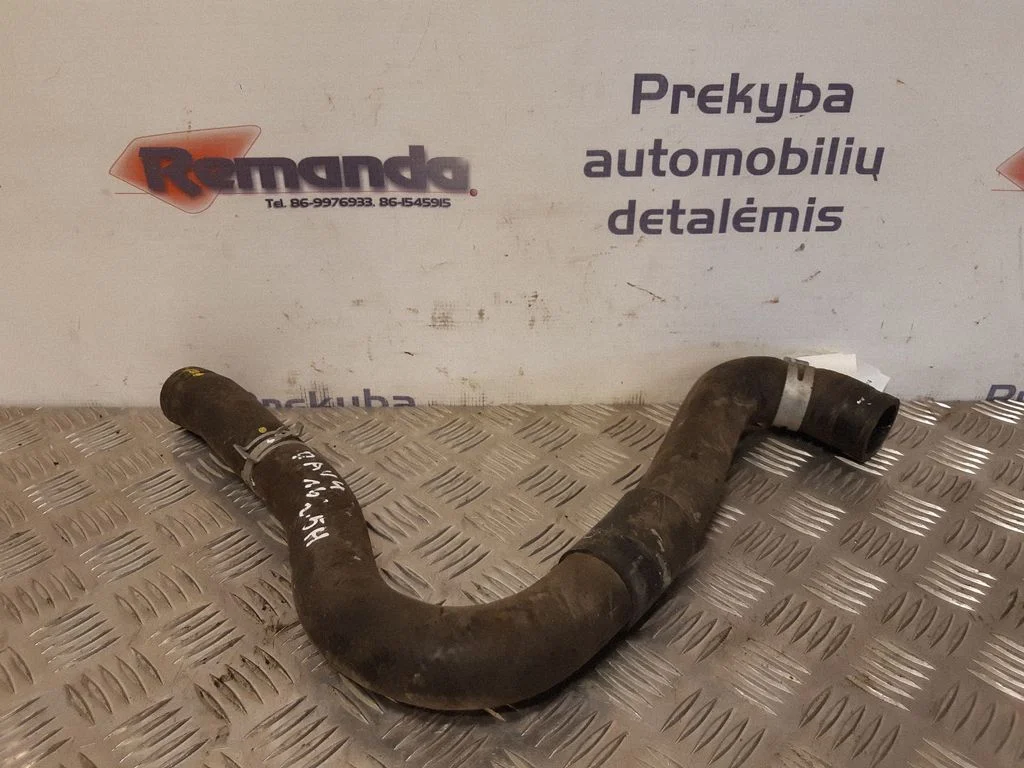 Mootori jahutusvedeliku toru / voolik