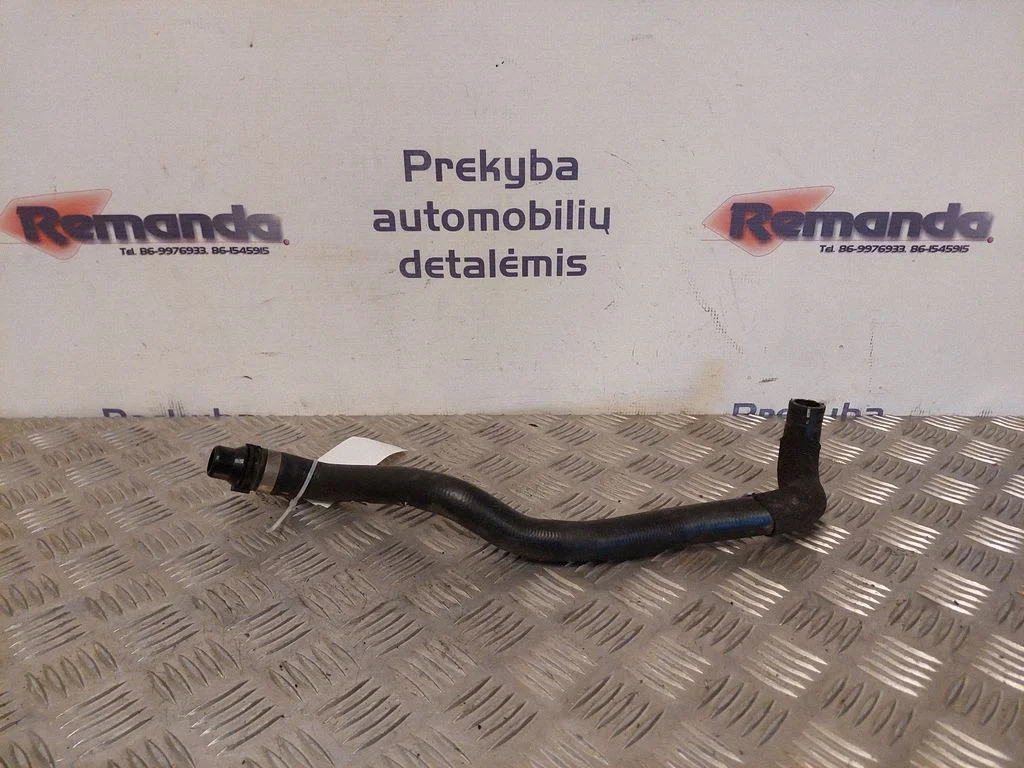 Mootori jahutusvedeliku toru / voolik A2058303104