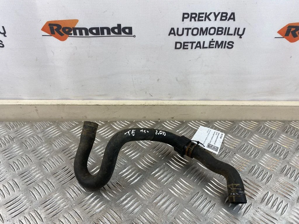 Engine coolant pipe/hose