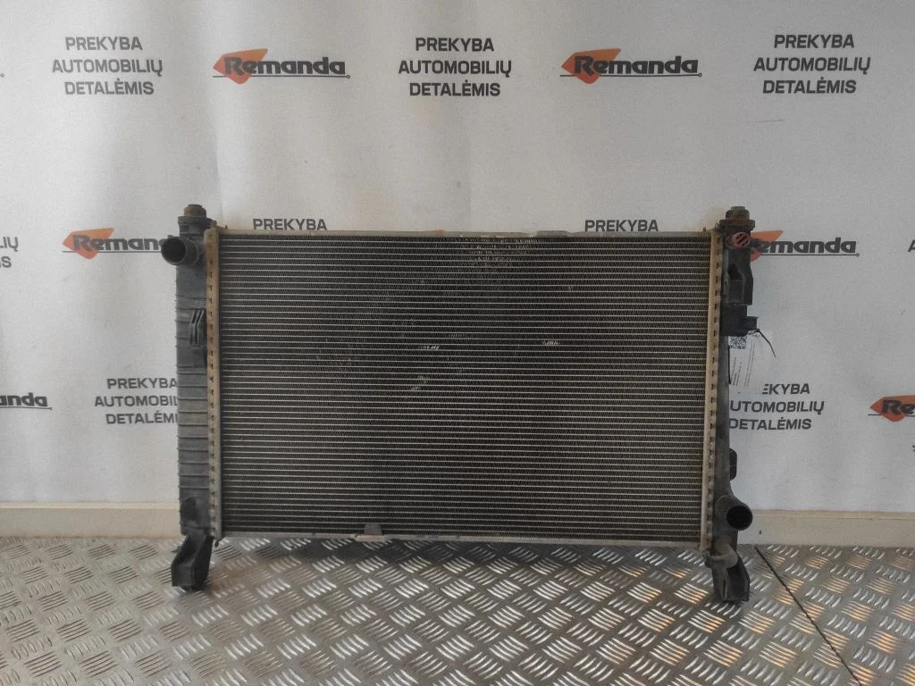 Dzesēšanas šķidruma radiators A1695000703
