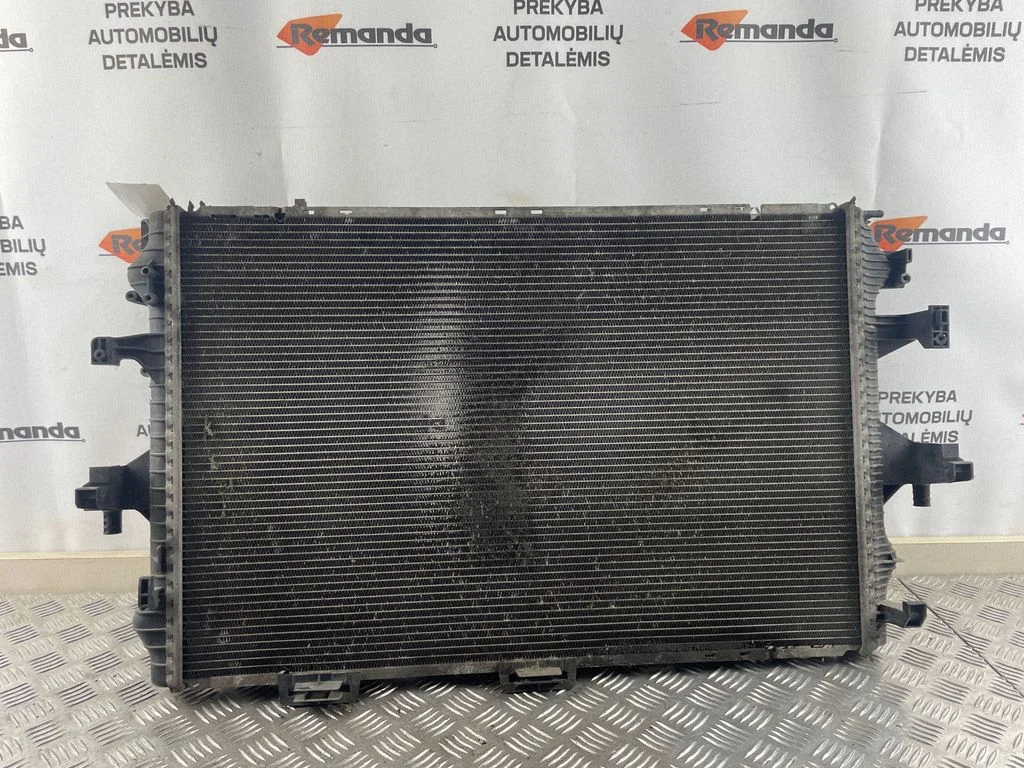 Dzesēšanas šķidruma radiators 7H0121253J