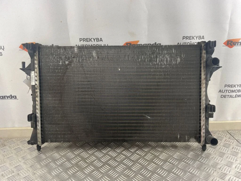 Coolant radiator 8200008764