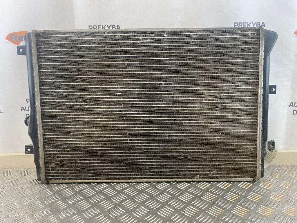 Dzesēšanas šķidruma radiators