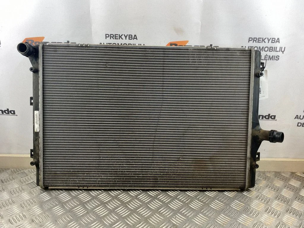 Jahutusvedeliku radiaator – Volkswagen Passat CC (2008-2016)
