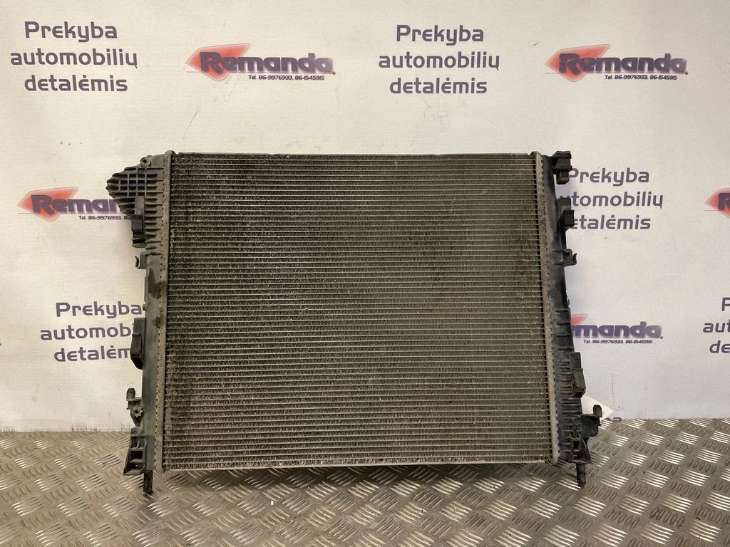 Coolant radiator 8200598S