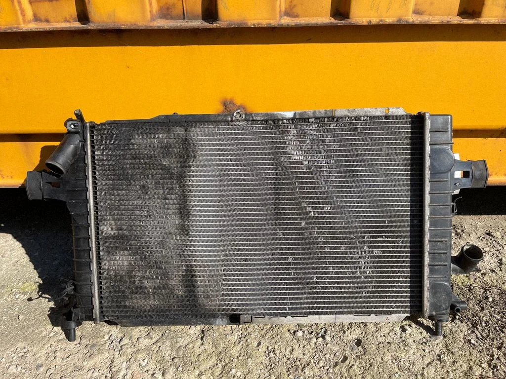 Dzesēšanas šķidruma radiators
