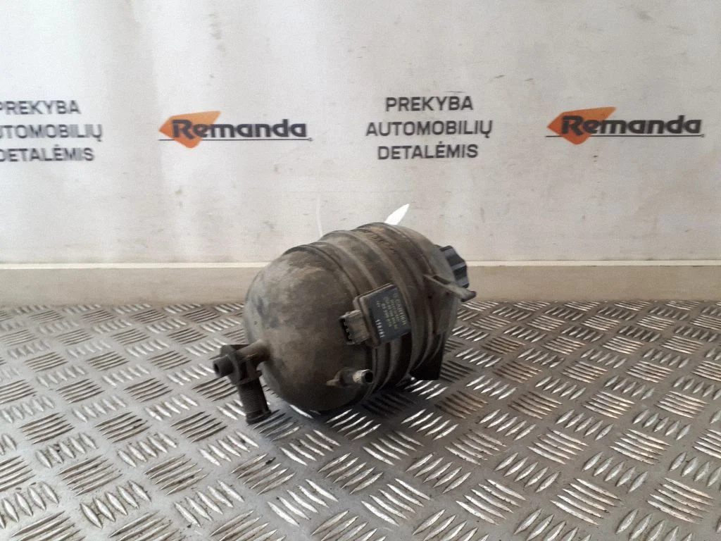 Dzesēšanas šķidruma izplešanās tvertne 63299019