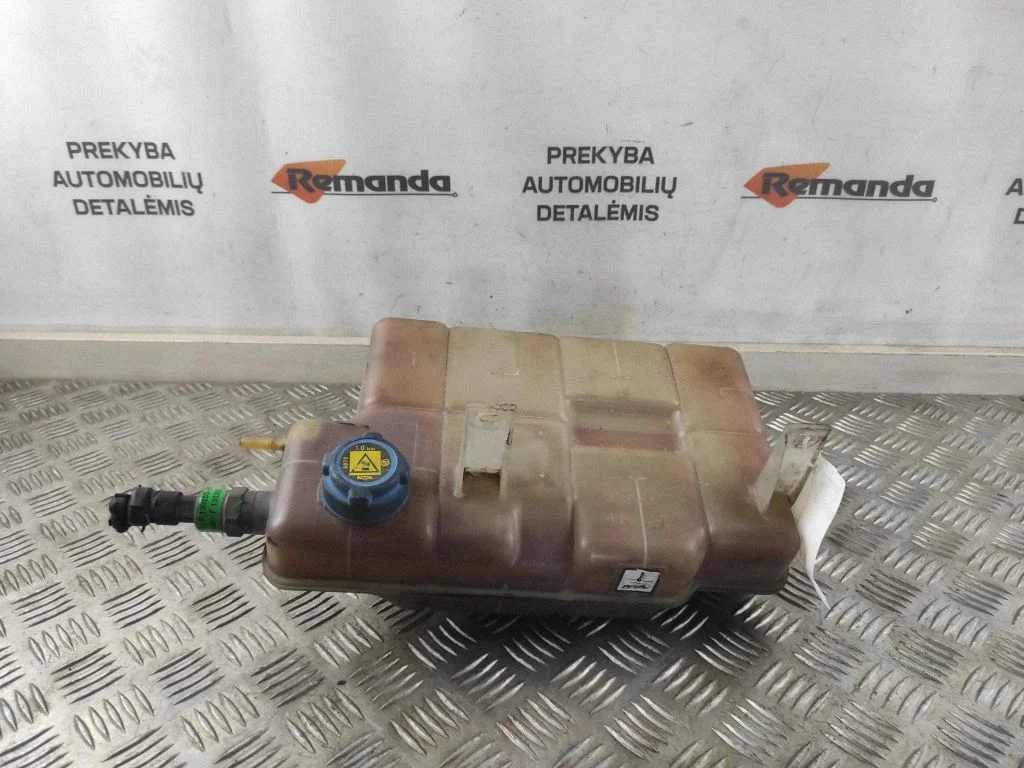 Jahutusvedeliku paisupaak 5801303409