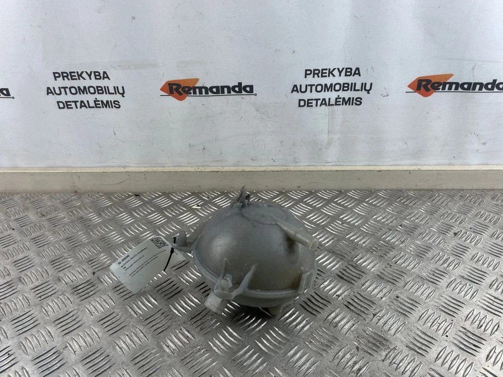 Coolant expansion tank/reservoir 5Q01212407