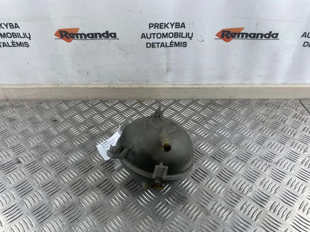 Dzesēšanas šķidruma izplešanās tvertne 5Q0121407G
