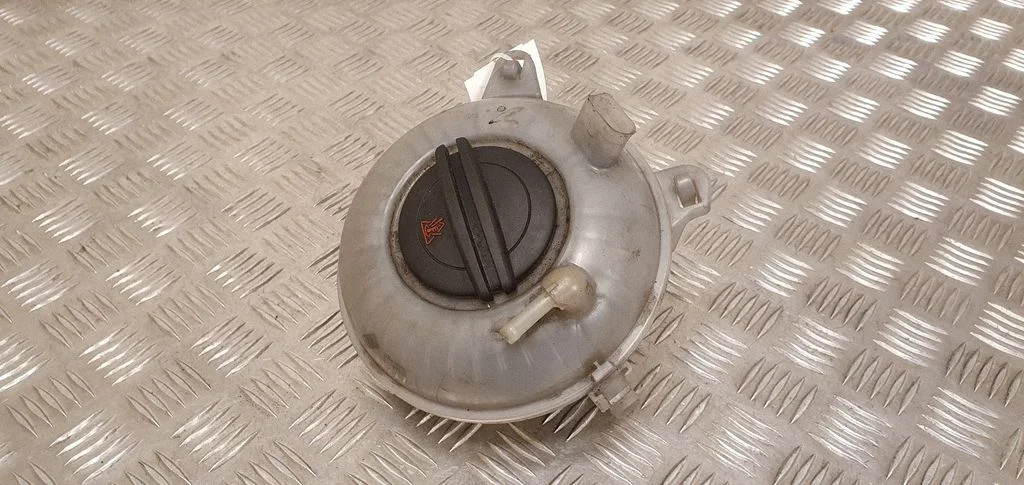 Coolant expansion tank/reservoir 5Q0121407G