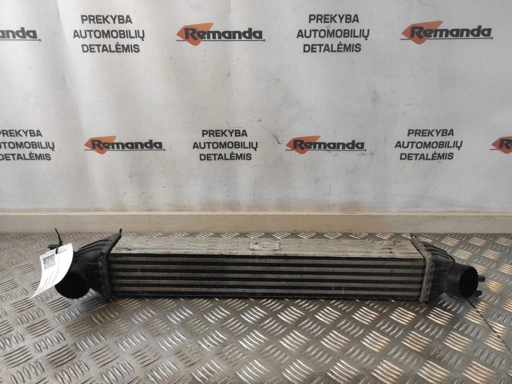 Starpdzesētāja (interkūlera) radiators 275127707