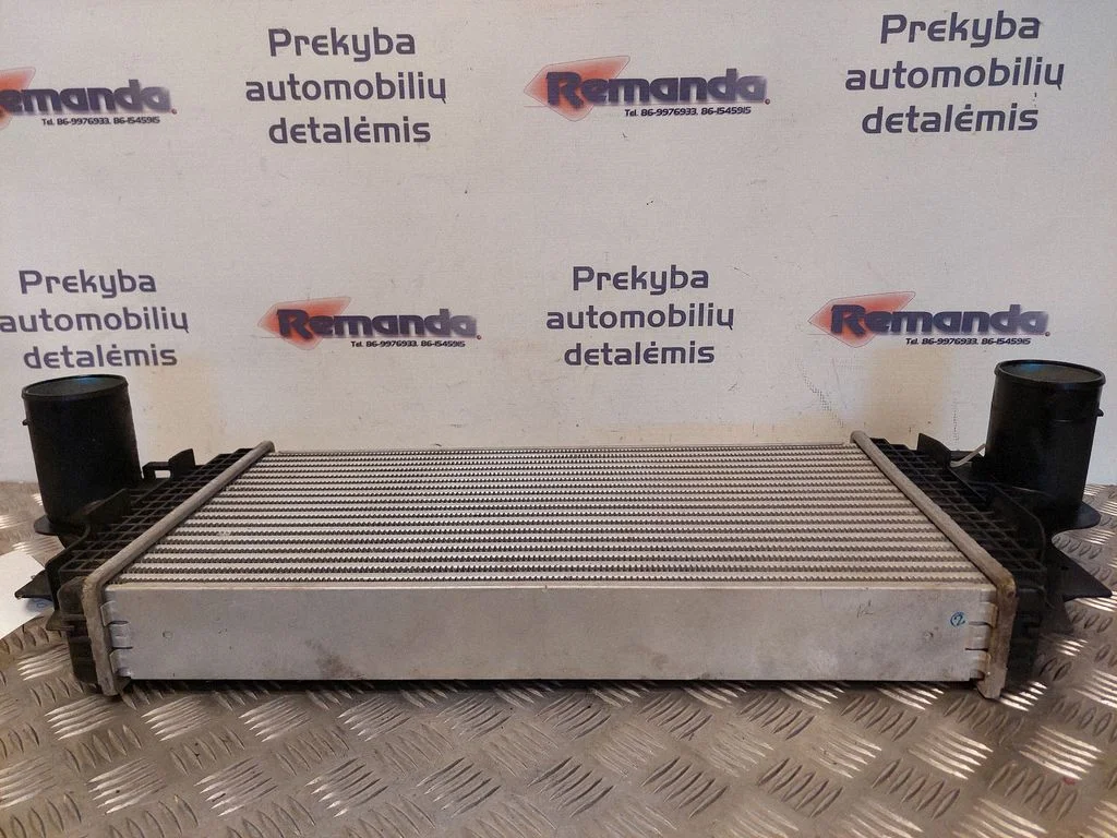 Starpdzesētāja (interkūlera) radiators