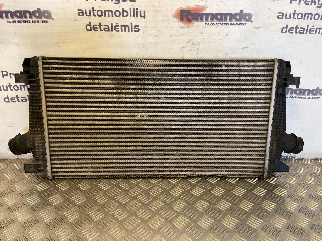 Starpdzesētāja (interkūlera) radiators 13267647