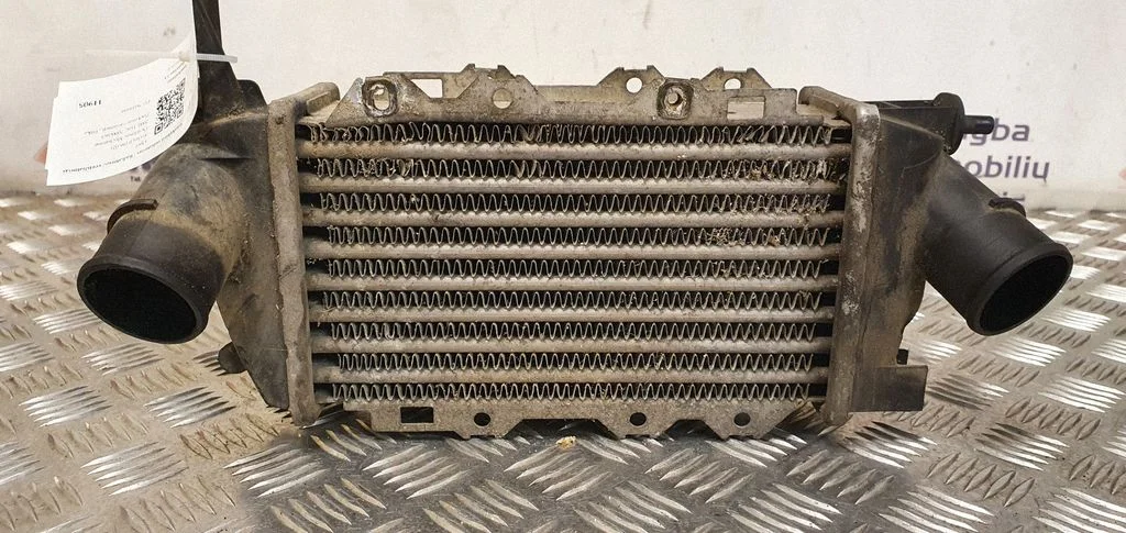 Starpdzesētāja (interkūlera) radiators 52475657