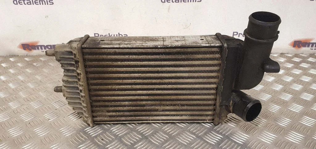 Starpdzesētāja (interkūlera) radiators 1307012080