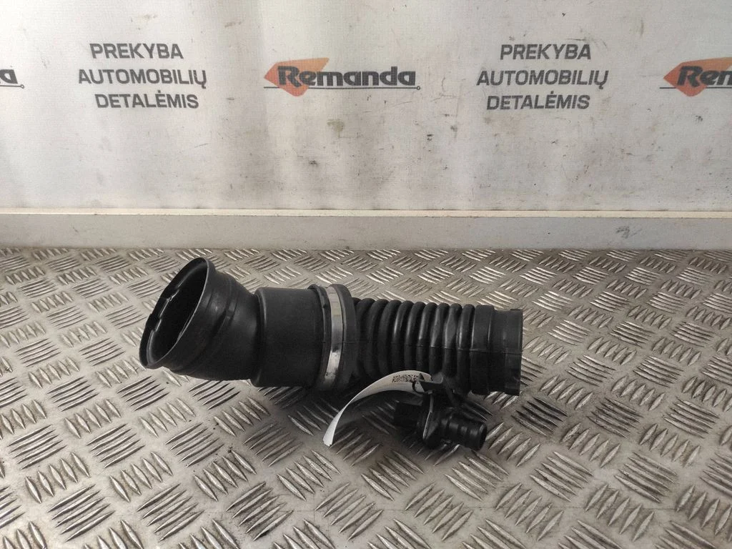 Vahejahuti voolik (-ud)/ toru (-d) – Opel Astra J (2010-2015)