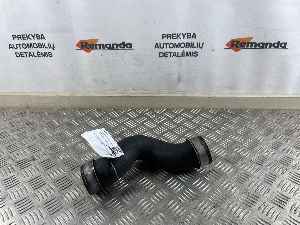 Intercooler hose/pipe