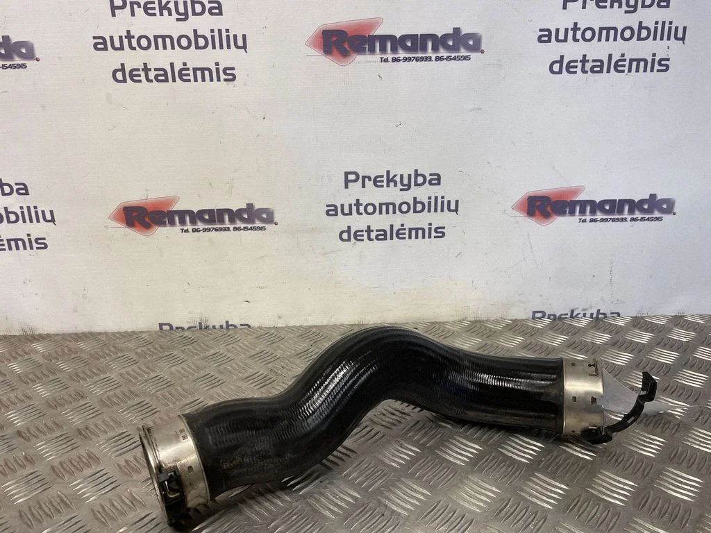 Interkūlerio žarna (-os)/ vamzdelis (-iai)