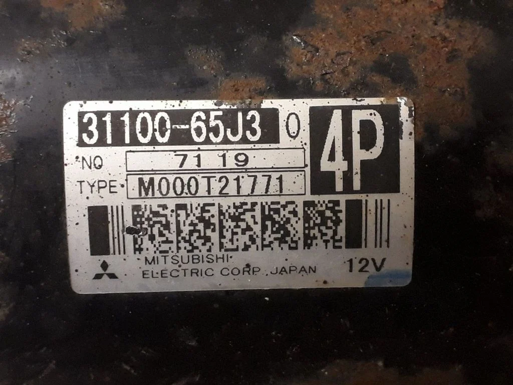 Starter motor M000T21771
