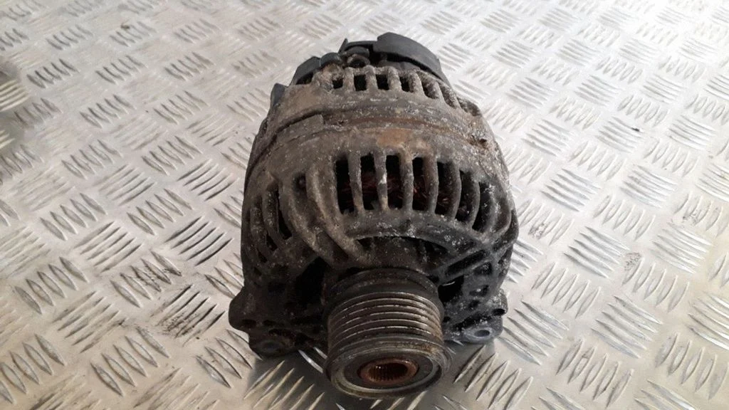 Generator/alternator 06F903023F