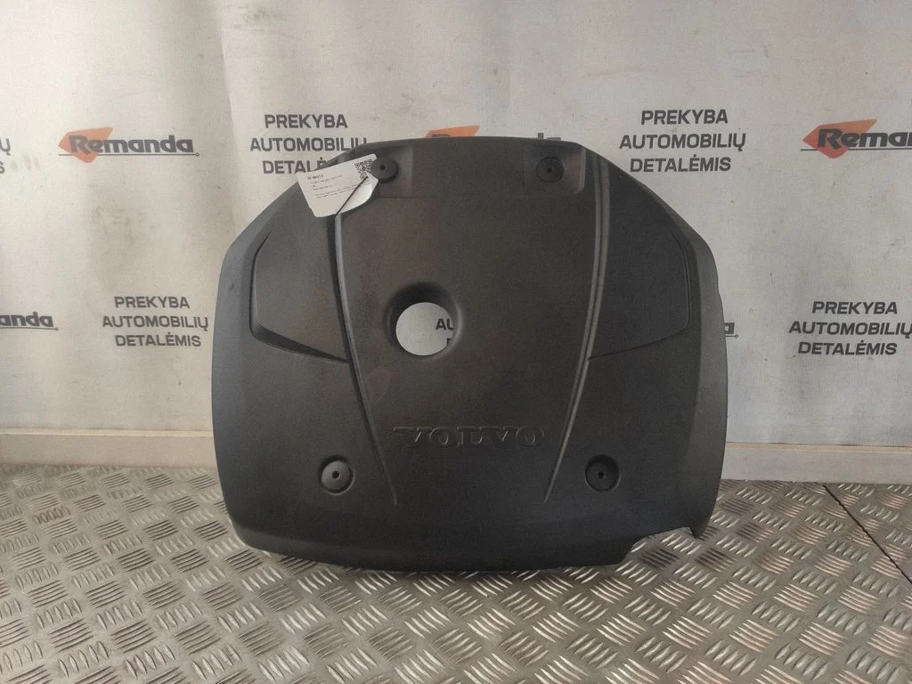 Engine cover (trim) 31657646