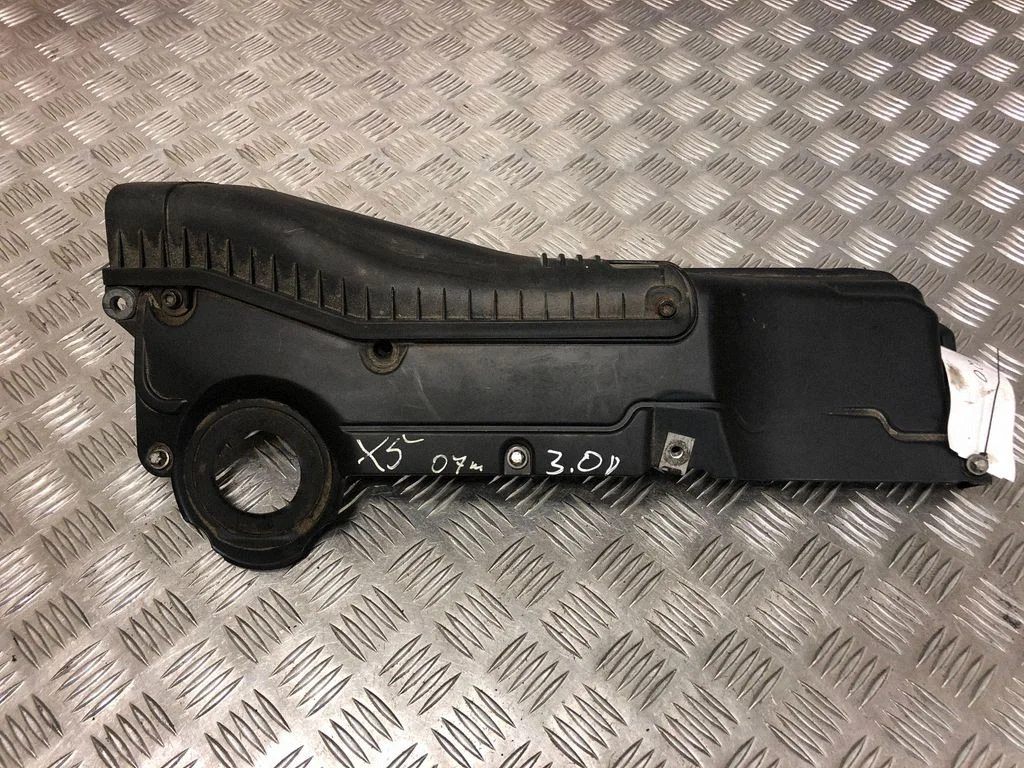 Dzinēja pārsegs (apdare) – BMW X5 E70 (2006-2013)