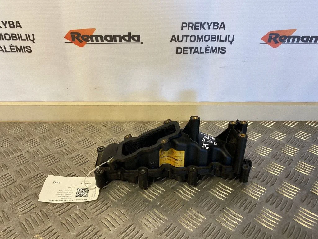 Intake manifold – Volkswagen Touareg I (2002-2010)