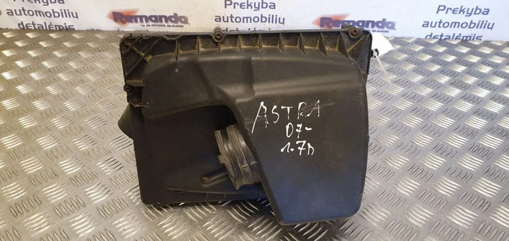 Air filter box – Opel Astra H (2004-2012)