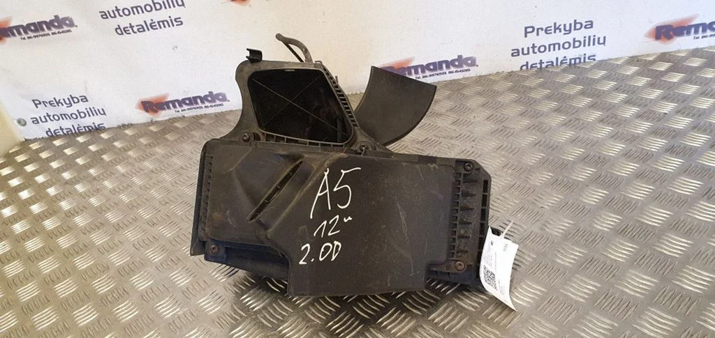 Air filter box 8K0133837