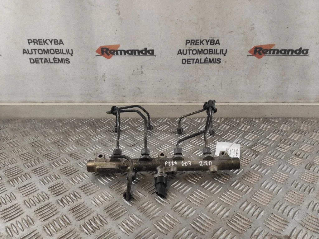Degvielas maģistrālā caurule 0445214017