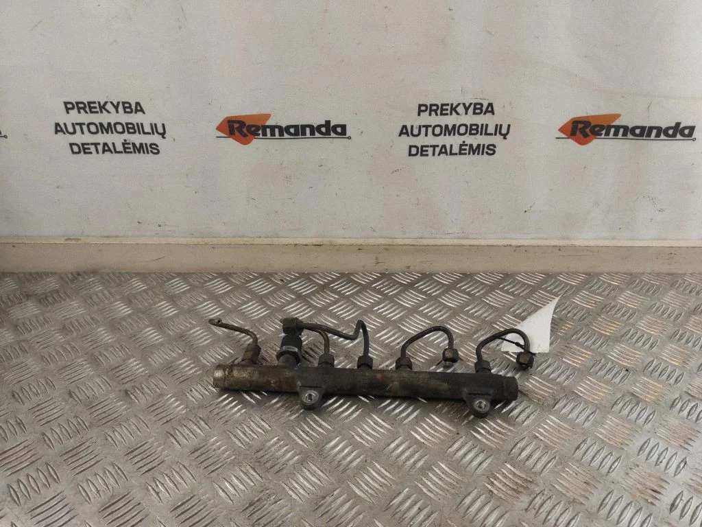 Fuel main line pipe – Renault Scenic I (1996-2003)