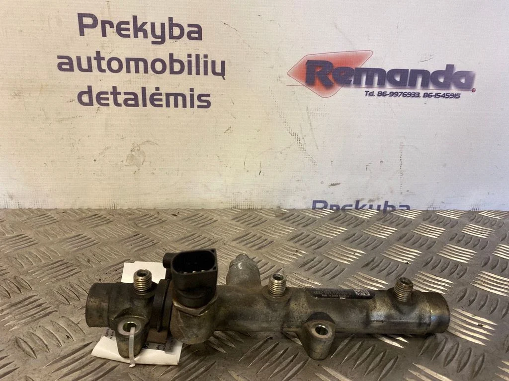 Fuel main line pipe 059130089D