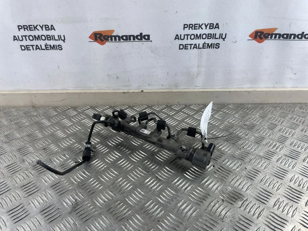 Degvielas maģistrālā caurule 04L089G