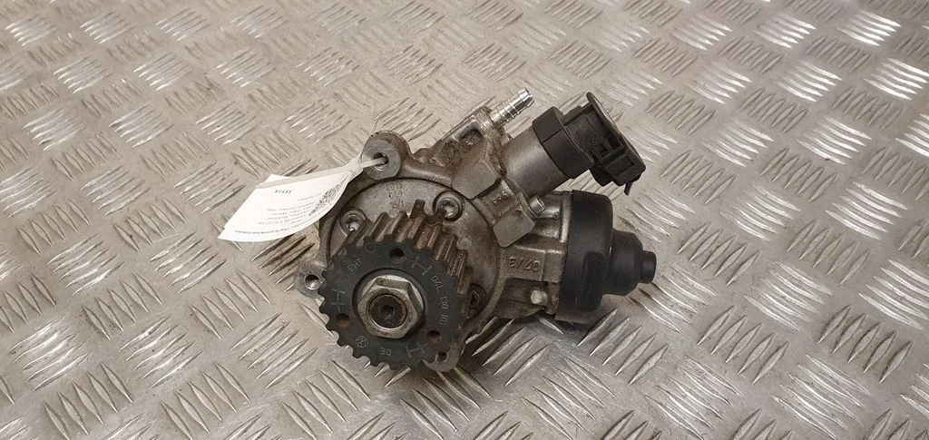 Fuel injection high pressure pump 04L130755D