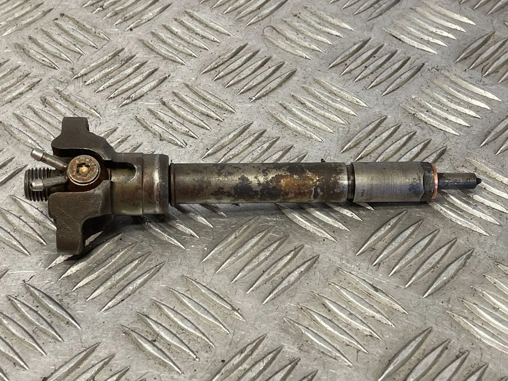 Sprausla (-as) (inžektors (-i)) 0432191528