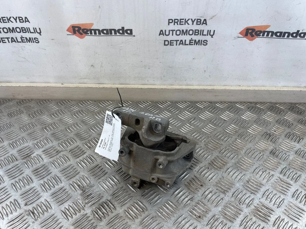 Engine mount bracket 1K0199262
