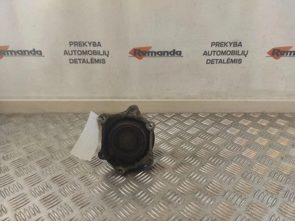 Dzinēja spilvens 685941101