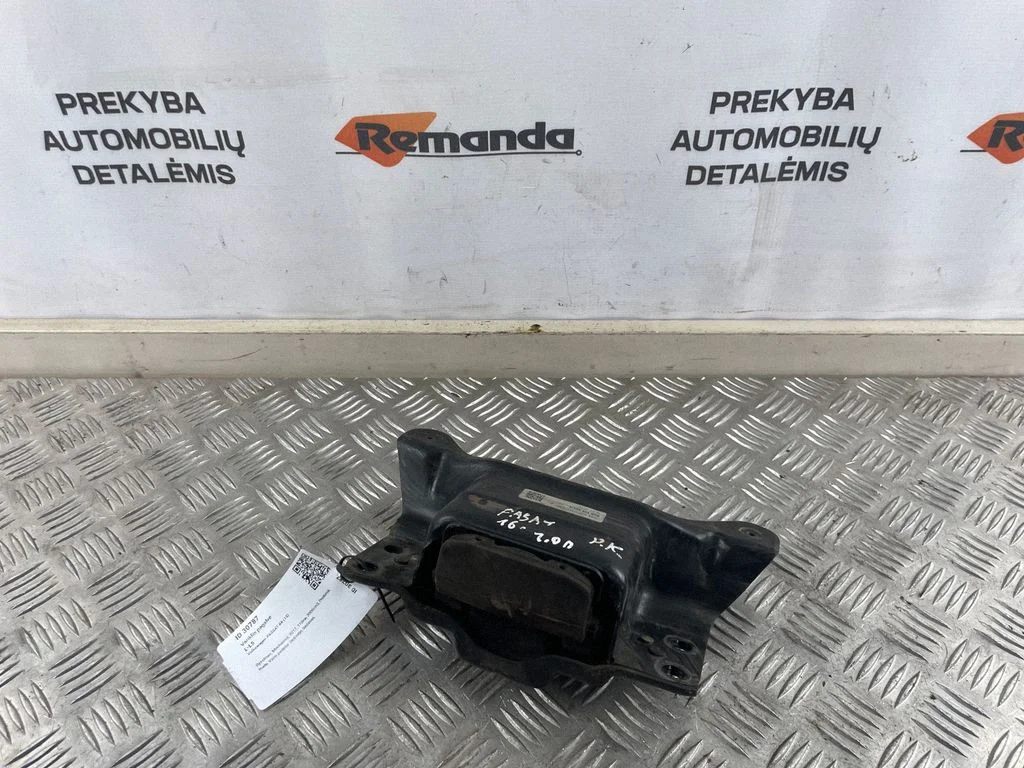 Dzinēja spilvens 5Q0199555R