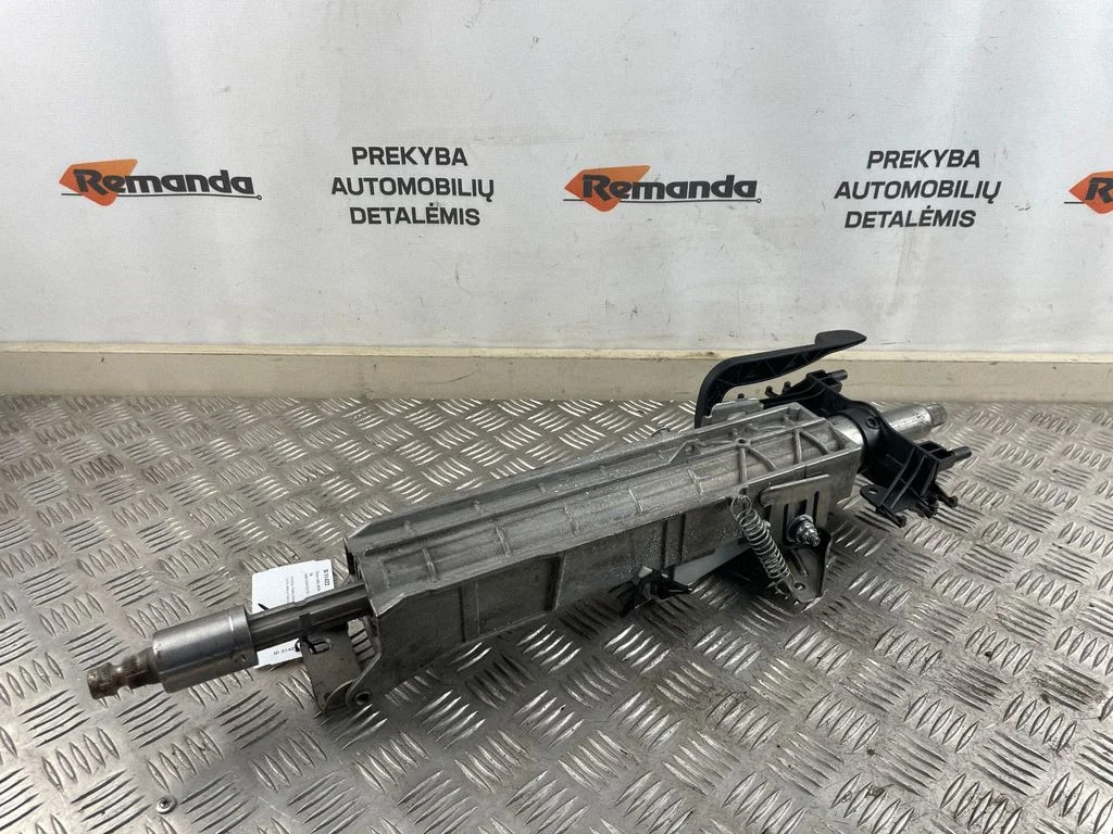 Steering wheel axle 768444