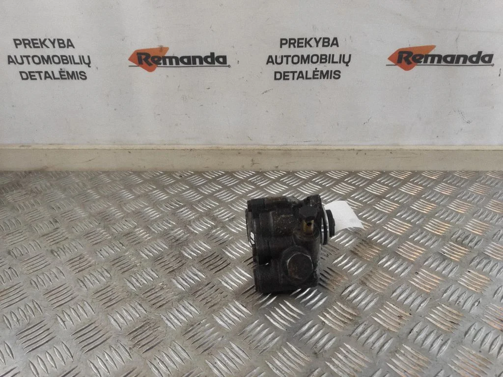 Roolivõimendi pump 7683955126
